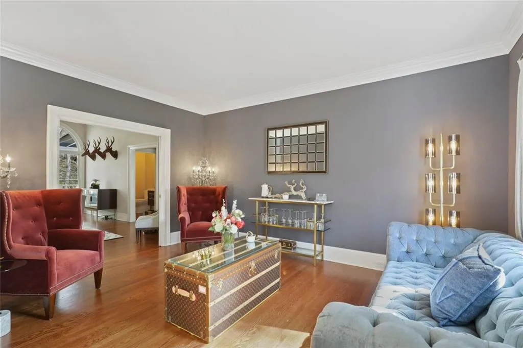 45 Battle Ridge Drive, Atlanta, Georgia 30342, 6 Bedrooms Bedrooms, ,4 BathroomsBathrooms,Residential,Sold,45 Battle Ridge Drive,7044235