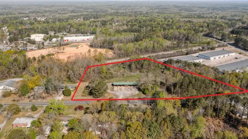 11560 Veterans Memorial Highway, Douglasville, Georgia 30134