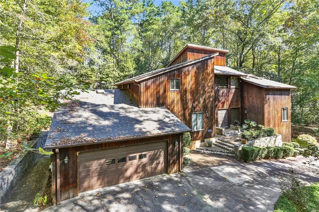 7915 Saddleridge Drive, Atlanta, Georgia 30350, 4 Bedrooms Bedrooms, ,4 BathroomsBathrooms,Residential,Sold,7915 Saddleridge Drive,5653521