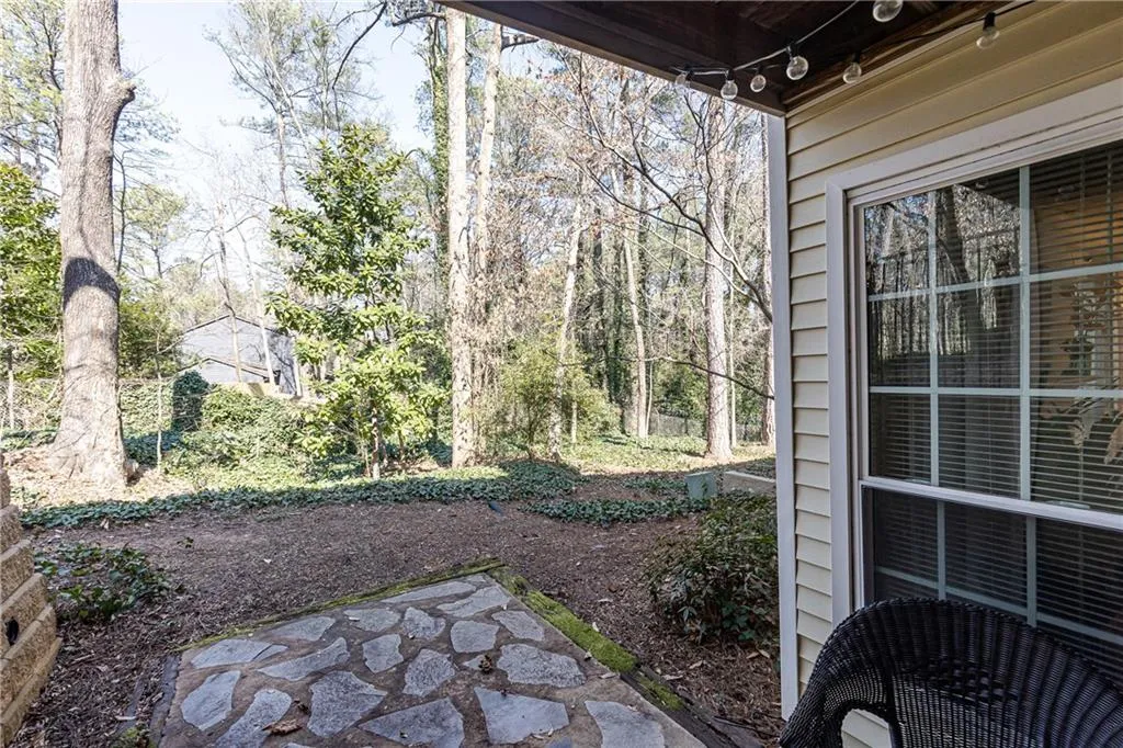 6822 Glenridge Drive Unit F, Sandy Springs, Georgia 30328, 2 Bedrooms Bedrooms, ,2 BathroomsBathrooms,Residential,Sold,6822 Glenridge Drive Unit F,7001853