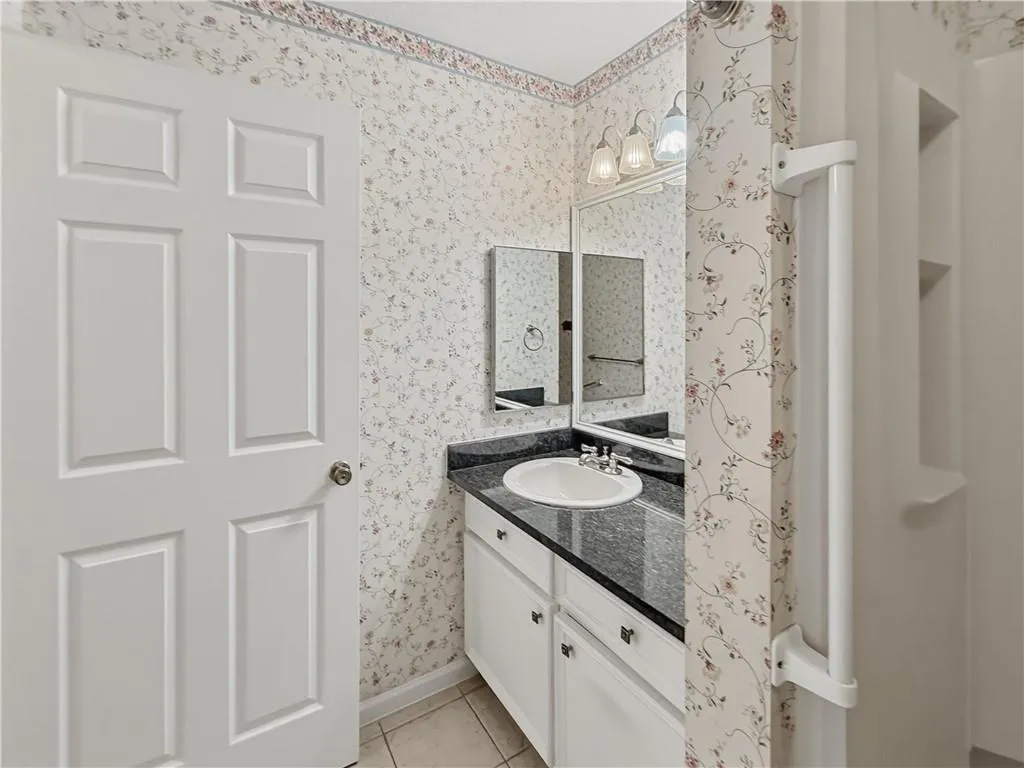 475 Mount Vernon Highway Ne Unit 107a, Atlanta, Georgia 30328, 2 Bedrooms Bedrooms, ,2 BathroomsBathrooms,Residential,For Sale,475 Mount Vernon Highway Ne Unit 107a,7746162