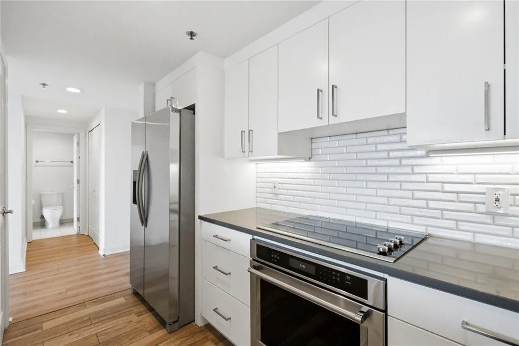 3481 Lakeside Drive Ne Unit 1702, Atlanta, Georgia 30326, 2 Bedrooms Bedrooms, 0 ,2 BathroomsBathrooms,Residential,For Sale,3481 Lakeside Drive Ne Unit 1702,7817736