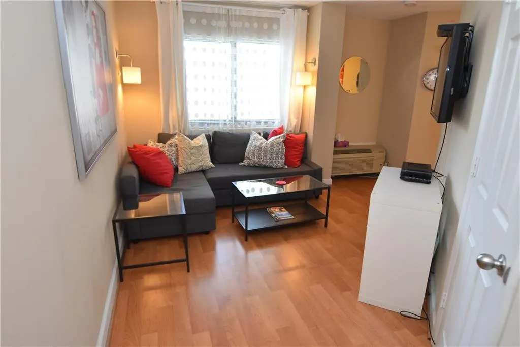 795 Hammond Drive Unit 209, Sandy Springs, Georgia 30328, 1 Bedroom Bedrooms, ,1 BathroomBathrooms,Residential,Sold,795 Hammond Drive Unit 209,6057664