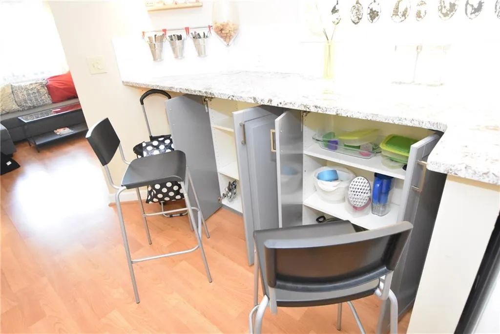 795 Hammond Drive Unit 209, Sandy Springs, Georgia 30328, 1 Bedroom Bedrooms, ,1 BathroomBathrooms,Residential,Sold,795 Hammond Drive Unit 209,6057664