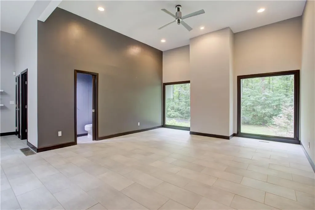6545 Riverside Drive, Sandy Springs, Georgia 30328, 3 Bedrooms Bedrooms, ,3 BathroomsBathrooms,Residential,Sold,6545 Riverside Drive,6717962