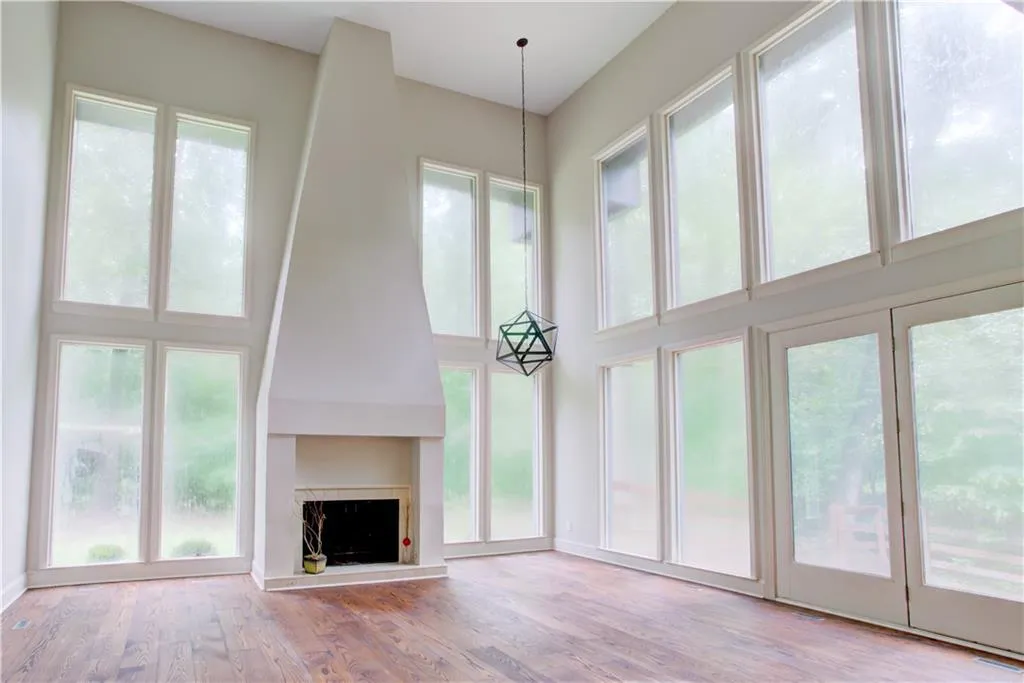 6545 Riverside Drive, Sandy Springs, Georgia 30328, 3 Bedrooms Bedrooms, ,3 BathroomsBathrooms,Residential,Sold,6545 Riverside Drive,6717962