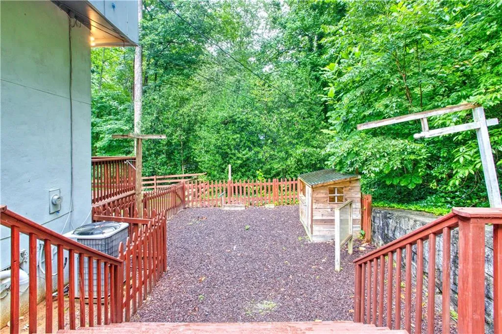 6545 Riverside Drive, Sandy Springs, Georgia 30328, 3 Bedrooms Bedrooms, ,3 BathroomsBathrooms,Residential,Sold,6545 Riverside Drive,6717962