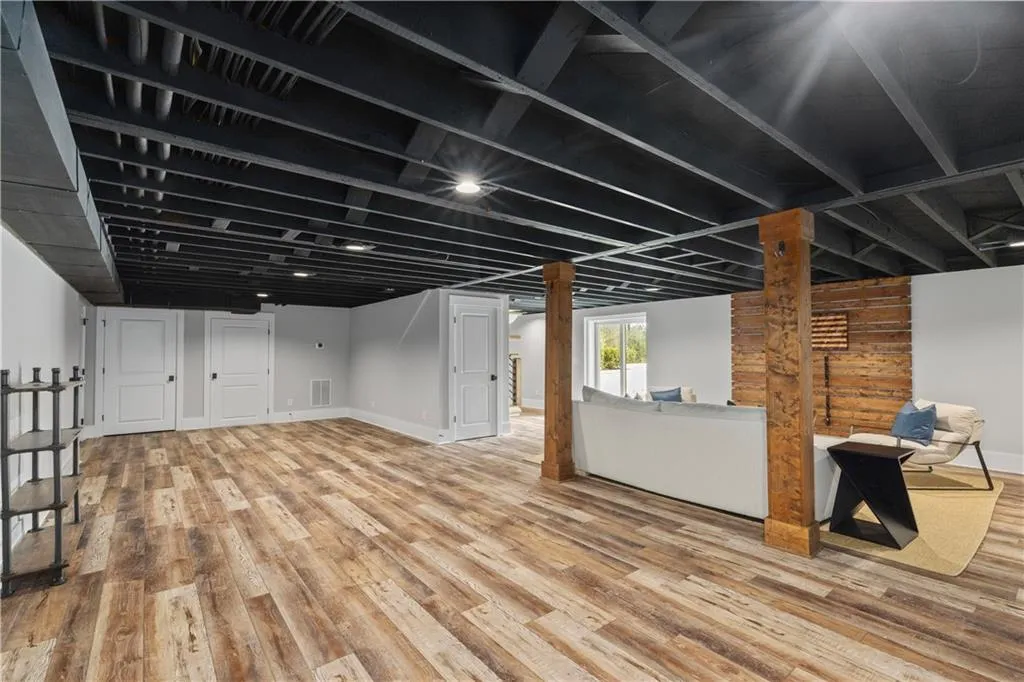 4855 Lansbury Drive, Atlanta, Georgia 30342, 4 Bedrooms Bedrooms, ,4 BathroomsBathrooms,Residential,Sold,4855 Lansbury Drive,7727767