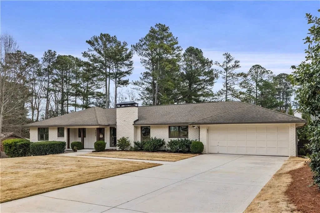 4855 Lansbury Drive, Atlanta, Georgia 30342, 4 Bedrooms Bedrooms, ,4 BathroomsBathrooms,Residential,Sold,4855 Lansbury Drive,7727767