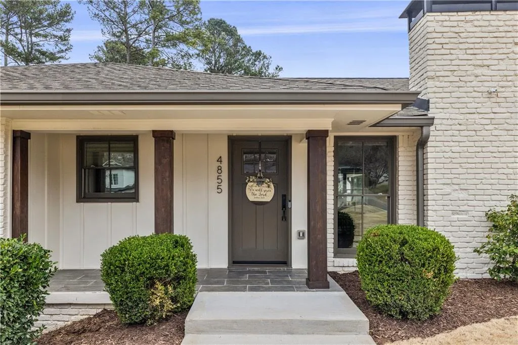 4855 Lansbury Drive, Atlanta, Georgia 30342, 4 Bedrooms Bedrooms, ,4 BathroomsBathrooms,Residential,Sold,4855 Lansbury Drive,7727767
