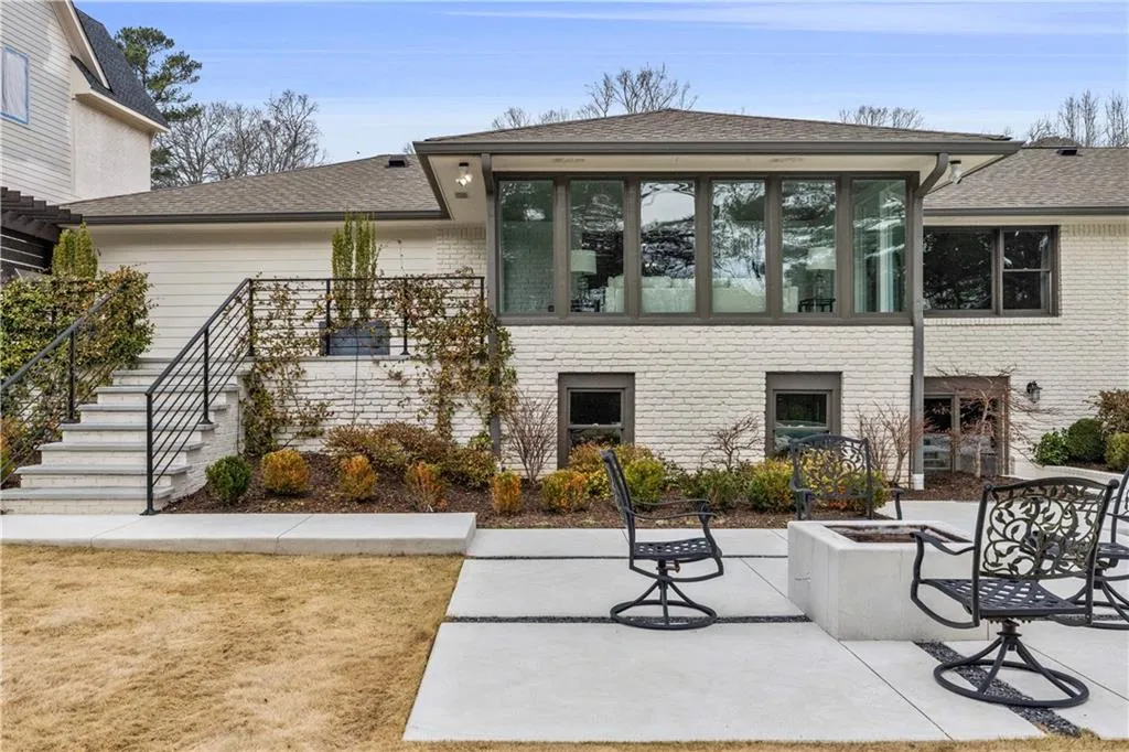 4855 Lansbury Drive, Atlanta, Georgia 30342, 4 Bedrooms Bedrooms, ,4 BathroomsBathrooms,Residential,Sold,4855 Lansbury Drive,7727767