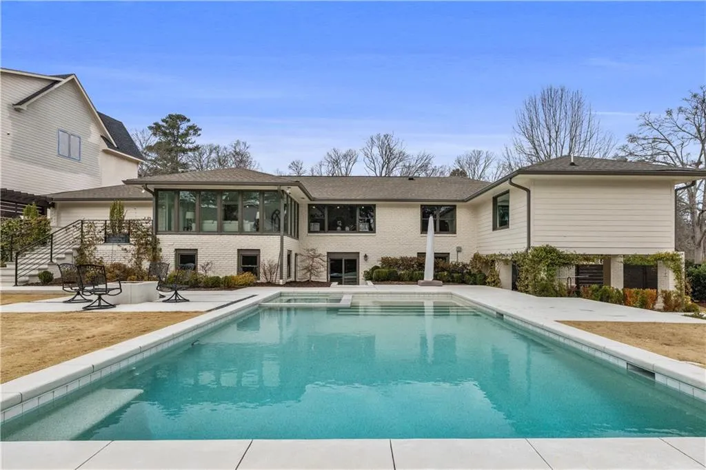 4855 Lansbury Drive, Atlanta, Georgia 30342, 4 Bedrooms Bedrooms, ,4 BathroomsBathrooms,Residential,Sold,4855 Lansbury Drive,7727767