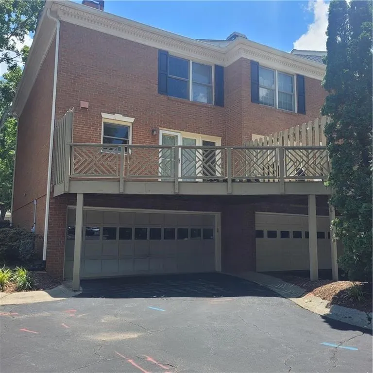 79 Mount Vernon Circle, Sandy Springs, Georgia 30338, 2 Bedrooms Bedrooms, ,2 BathroomsBathrooms,Residential,Sold,79 Mount Vernon Circle,7057785