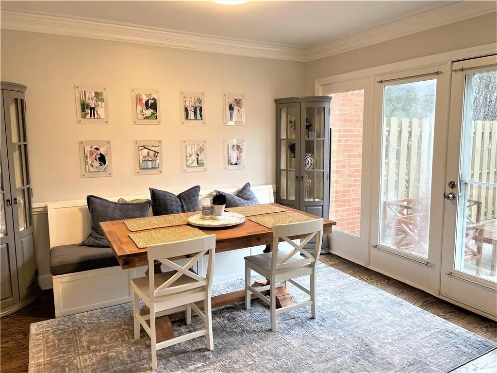 79 Mount Vernon Circle, Sandy Springs, Georgia 30338, 2 Bedrooms Bedrooms, ,2 BathroomsBathrooms,Residential,Sold,79 Mount Vernon Circle,7057785