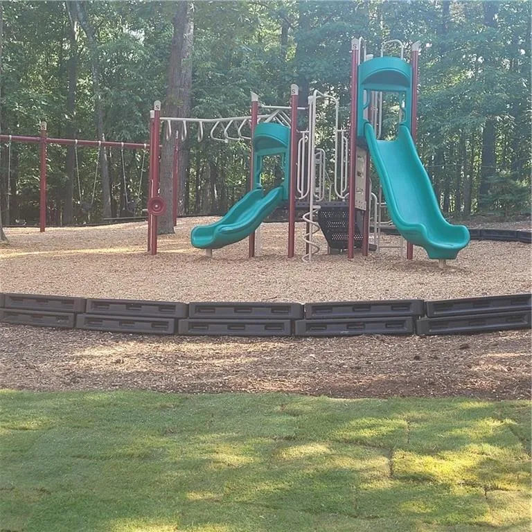 79 Mount Vernon Circle, Sandy Springs, Georgia 30338, 2 Bedrooms Bedrooms, ,2 BathroomsBathrooms,Residential,Sold,79 Mount Vernon Circle,7057785