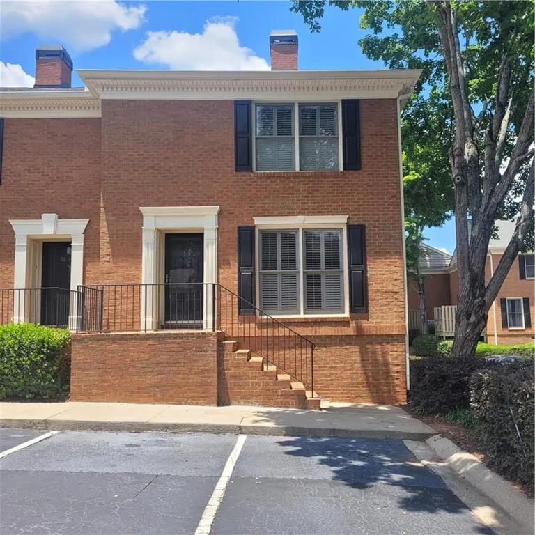 79 Mount Vernon Circle, Sandy Springs, Georgia 30338, 2 Bedrooms Bedrooms, ,2 BathroomsBathrooms,Residential,Sold,79 Mount Vernon Circle,7057785