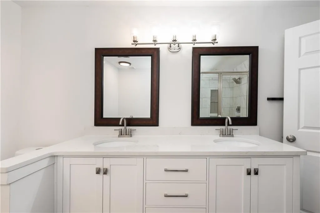 7107 Riverside Drive, Sandy Springs, Georgia 30328, 4 Bedrooms Bedrooms, ,2 BathroomsBathrooms,Residential,Sold,7107 Riverside Drive,6947759