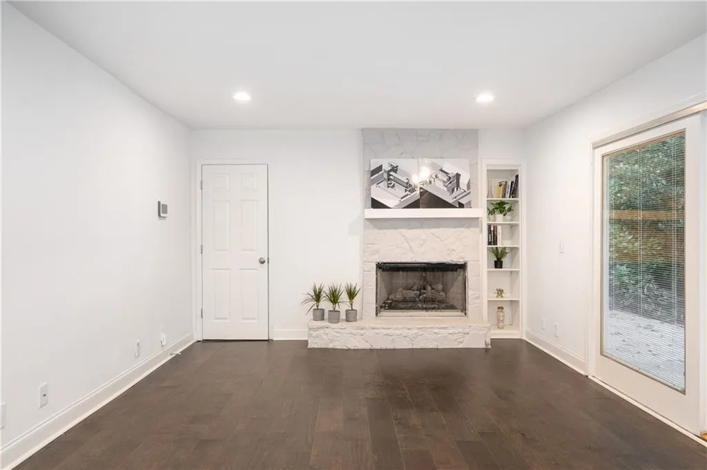 7107 Riverside Drive, Sandy Springs, Georgia 30328, 4 Bedrooms Bedrooms, ,2 BathroomsBathrooms,Residential,Sold,7107 Riverside Drive,6947759