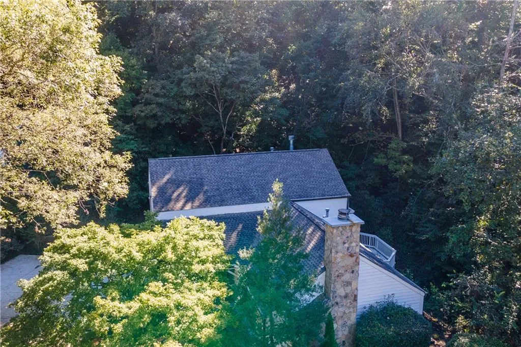 7107 Riverside Drive, Sandy Springs, Georgia 30328, 4 Bedrooms Bedrooms, ,2 BathroomsBathrooms,Residential,Sold,7107 Riverside Drive,6947759