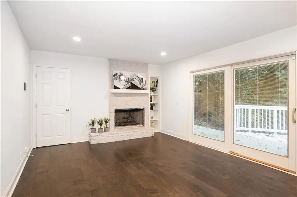 7107 Riverside Drive, Sandy Springs, Georgia 30328, 4 Bedrooms Bedrooms, ,2 BathroomsBathrooms,Residential,Sold,7107 Riverside Drive,6947759