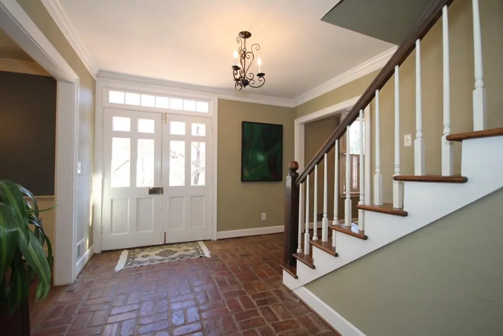 7220 Riverside Drive, Sandy Springs, Georgia 30328, 5 Bedrooms Bedrooms, ,4 BathroomsBathrooms,Residential,Sold,7220 Riverside Drive,5642265