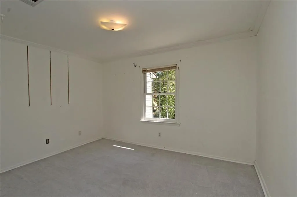 5273 Glenridge Drive Unit 5273, Sandy Springs, Georgia 30342, 3 Bedrooms Bedrooms, ,3 BathroomsBathrooms,Residential,Sold,5273 Glenridge Drive Unit 5273,5761352