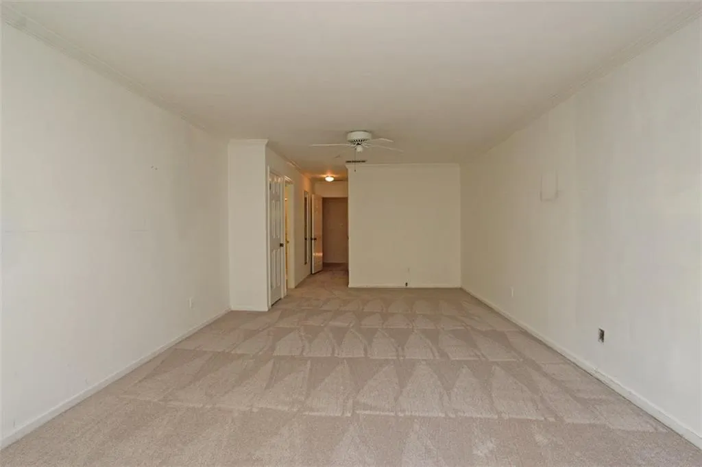 5273 Glenridge Drive Unit 5273, Sandy Springs, Georgia 30342, 3 Bedrooms Bedrooms, ,3 BathroomsBathrooms,Residential,Sold,5273 Glenridge Drive Unit 5273,5761352