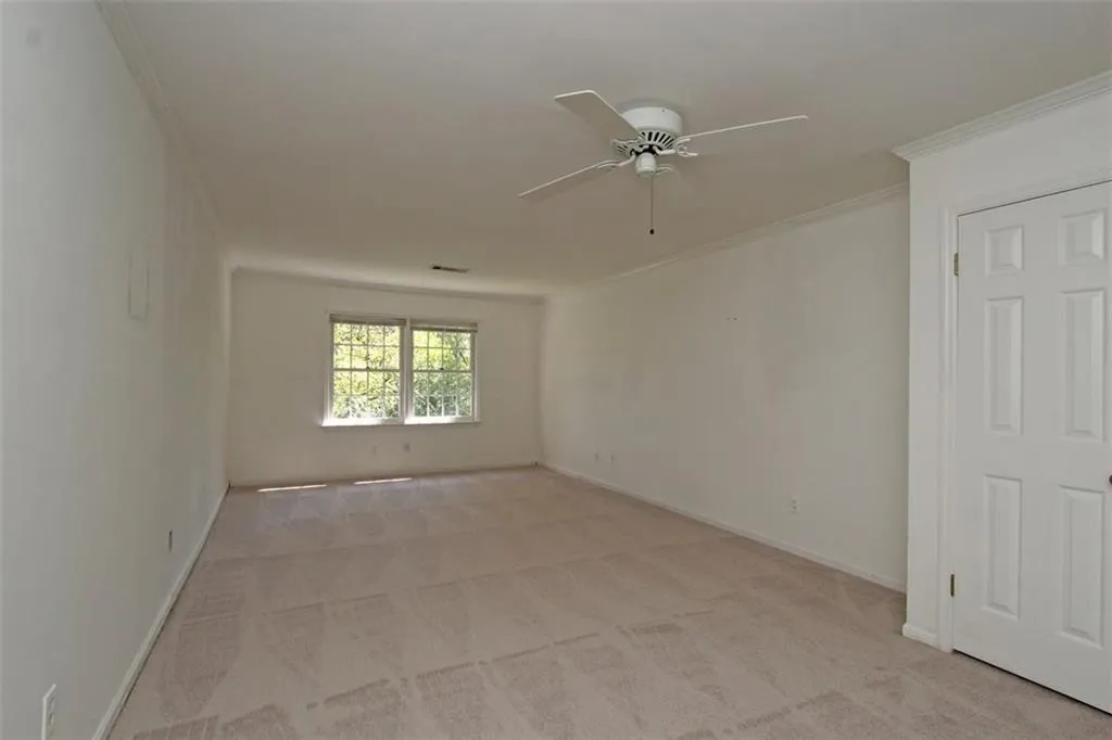 5273 Glenridge Drive Unit 5273, Sandy Springs, Georgia 30342, 3 Bedrooms Bedrooms, ,3 BathroomsBathrooms,Residential,Sold,5273 Glenridge Drive Unit 5273,5761352