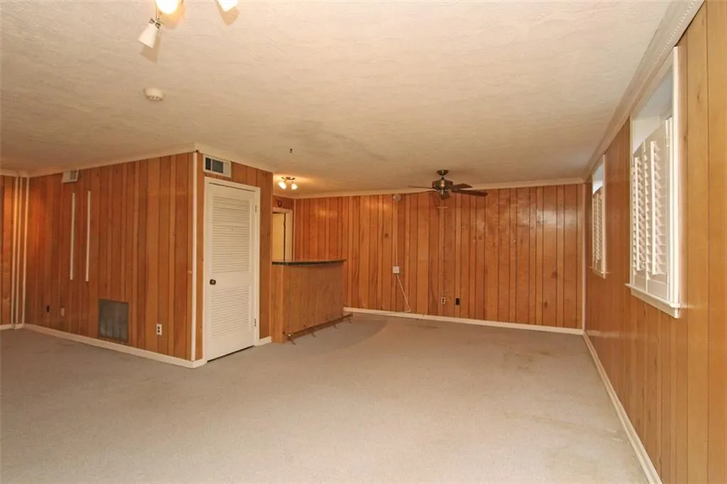 5273 Glenridge Drive Unit 5273, Sandy Springs, Georgia 30342, 3 Bedrooms Bedrooms, ,3 BathroomsBathrooms,Residential,Sold,5273 Glenridge Drive Unit 5273,5761352