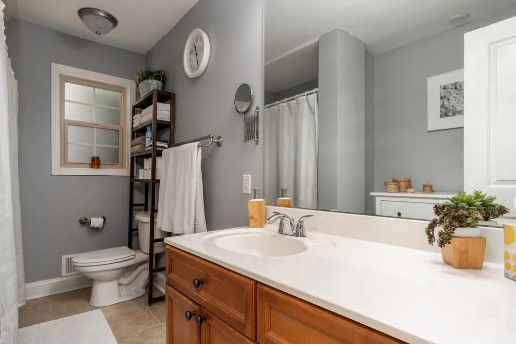 750 Dalrymple Road Unit J2, Sandy Springs, Georgia 30328, 2 Bedrooms Bedrooms, ,2 BathroomsBathrooms,Residential,Sold,750 Dalrymple Road Unit J2,6505118