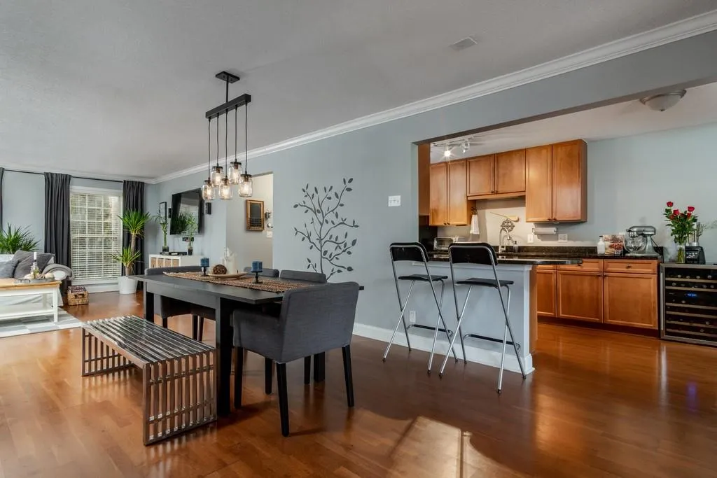 750 Dalrymple Road Unit J2, Sandy Springs, Georgia 30328, 2 Bedrooms Bedrooms, ,2 BathroomsBathrooms,Residential,Sold,750 Dalrymple Road Unit J2,6505118