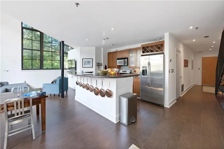 790 North Avenue Ne Unit 102, Atlanta, Georgia 30306