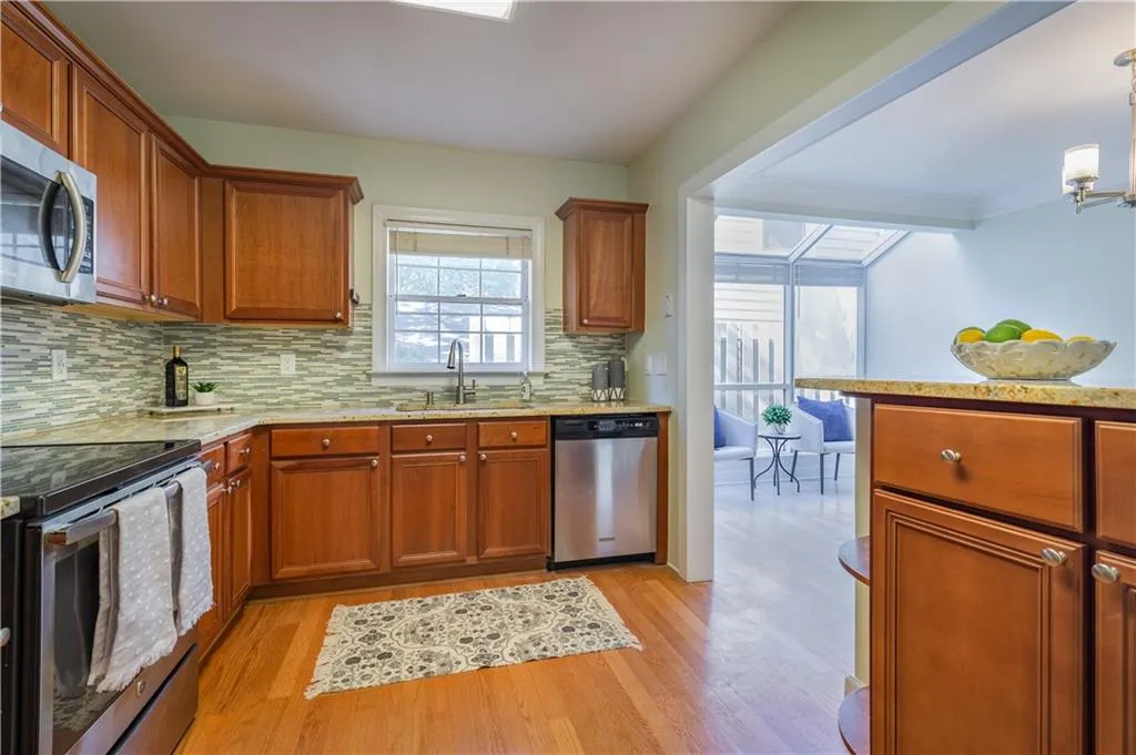 23 Mount Vernon Circle, Atlanta, Georgia 30338, 2 Bedrooms Bedrooms, ,2 BathroomsBathrooms,Residential,Sold,23 Mount Vernon Circle,6950078