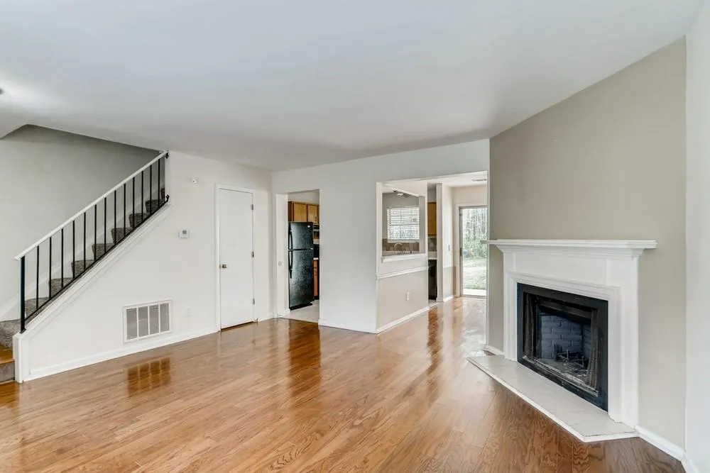 2001 Queen Anne Court, Sandy Springs, Georgia 30350, 2 Bedrooms Bedrooms, ,2 BathroomsBathrooms,Residential,Sold,2001 Queen Anne Court,6860543