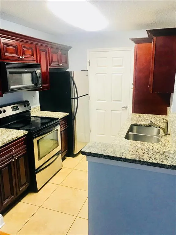 8307 Santa Fe Parkway, Atlanta, Georgia 30350, 3 Bedrooms Bedrooms, ,2 BathroomsBathrooms,Residential,Sold,8307 Santa Fe Parkway,6005250