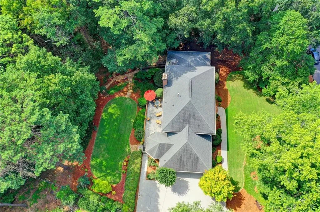 8145 Habersham Waters Road, Sandy Springs, Georgia 30350, 4 Bedrooms Bedrooms, ,3 BathroomsBathrooms,Residential,Sold,8145 Habersham Waters Road,6825158 8145 Habersham Waters Road, Sandy Springs, Georgia 30350, 4 Bedrooms Bedrooms, ,3 BathroomsBathrooms,Residential,Sold,8145 Habersham Waters Road,6825158