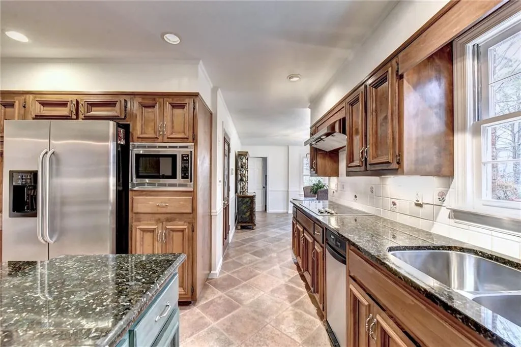 8145 Habersham Waters Road, Sandy Springs, Georgia 30350, 4 Bedrooms Bedrooms, ,3 BathroomsBathrooms,Residential,Sold,8145 Habersham Waters Road,6825158 8145 Habersham Waters Road, Sandy Springs, Georgia 30350, 4 Bedrooms Bedrooms, ,3 BathroomsBathrooms,Residential,Sold,8145 Habersham Waters Road,6825158