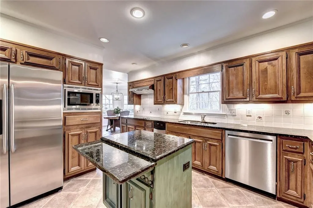 8145 Habersham Waters Road, Sandy Springs, Georgia 30350, 4 Bedrooms Bedrooms, ,3 BathroomsBathrooms,Residential,Sold,8145 Habersham Waters Road,6825158 8145 Habersham Waters Road, Sandy Springs, Georgia 30350, 4 Bedrooms Bedrooms, ,3 BathroomsBathrooms,Residential,Sold,8145 Habersham Waters Road,6825158