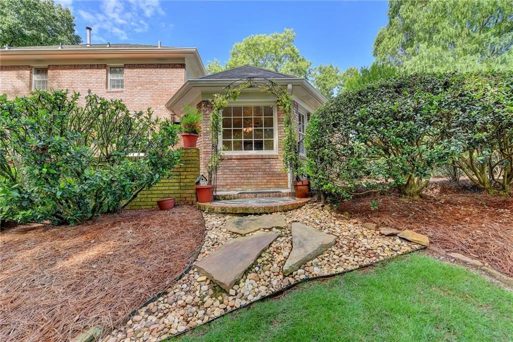 8145 Habersham Waters Road, Sandy Springs, Georgia 30350, 4 Bedrooms Bedrooms, ,3 BathroomsBathrooms,Residential,Sold,8145 Habersham Waters Road,6825158 8145 Habersham Waters Road, Sandy Springs, Georgia 30350, 4 Bedrooms Bedrooms, ,3 BathroomsBathrooms,Residential,Sold,8145 Habersham Waters Road,6825158