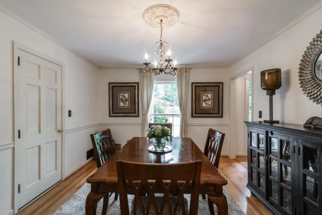 7220 Twin Branch Road, Atlanta, Georgia 30328, 4 Bedrooms Bedrooms, ,2 BathroomsBathrooms,Residential,Sold,7220 Twin Branch Road,6057137