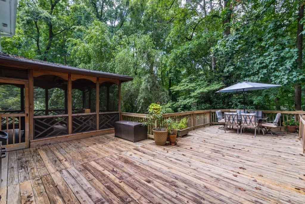 7220 Twin Branch Road, Atlanta, Georgia 30328, 4 Bedrooms Bedrooms, ,2 BathroomsBathrooms,Residential,Sold,7220 Twin Branch Road,6057137