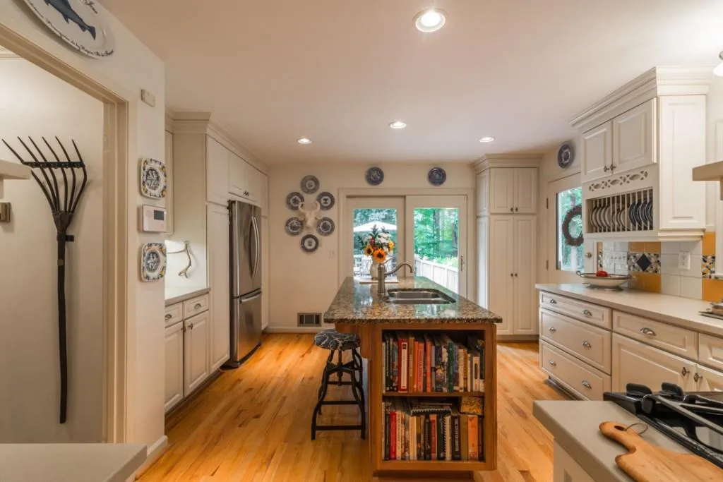 7220 Twin Branch Road, Atlanta, Georgia 30328, 4 Bedrooms Bedrooms, ,2 BathroomsBathrooms,Residential,Sold,7220 Twin Branch Road,6057137