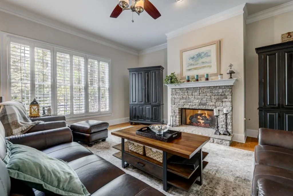 475 Wembley Circle, Sandy Springs, Georgia 30328, 4 Bedrooms Bedrooms, ,4 BathroomsBathrooms,Residential,Sold,475 Wembley Circle,6705183