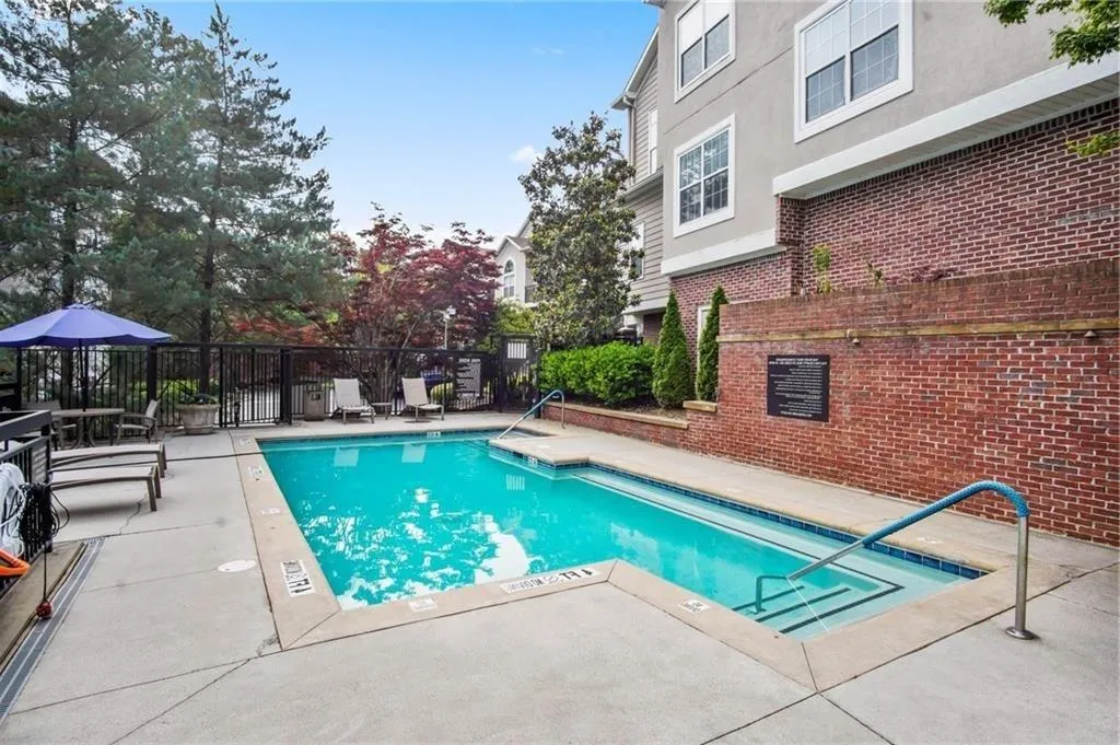 4244 River Green Drive Nw Unit 111, Atlanta, Georgia 30327, 3 Bedrooms Bedrooms, ,2 BathroomsBathrooms,Residential,For Sale,4244 River Green Drive Nw Unit 111,7522054