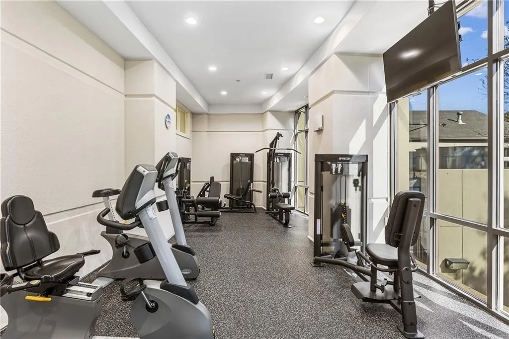 3475 Oak Valley Road Unit 1850, Atlanta, Georgia 30326, 1 Bedroom Bedrooms, ,1 BathroomBathrooms,Residential,For Sale,3475 Oak Valley Road Unit 1850,7579256