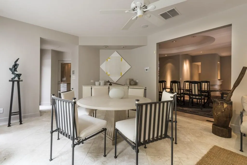 210 N Chambord Drive Nw, Atlanta, Georgia 30327, 6 Bedrooms Bedrooms, ,5 BathroomsBathrooms,Residential,Sold,210 N Chambord Drive Nw,5620394