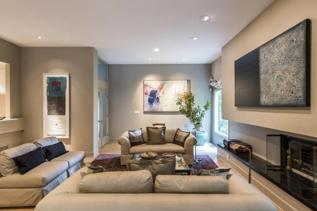 210 N Chambord Drive Nw, Atlanta, Georgia 30327, 6 Bedrooms Bedrooms, ,5 BathroomsBathrooms,Residential,Sold,210 N Chambord Drive Nw,5620394