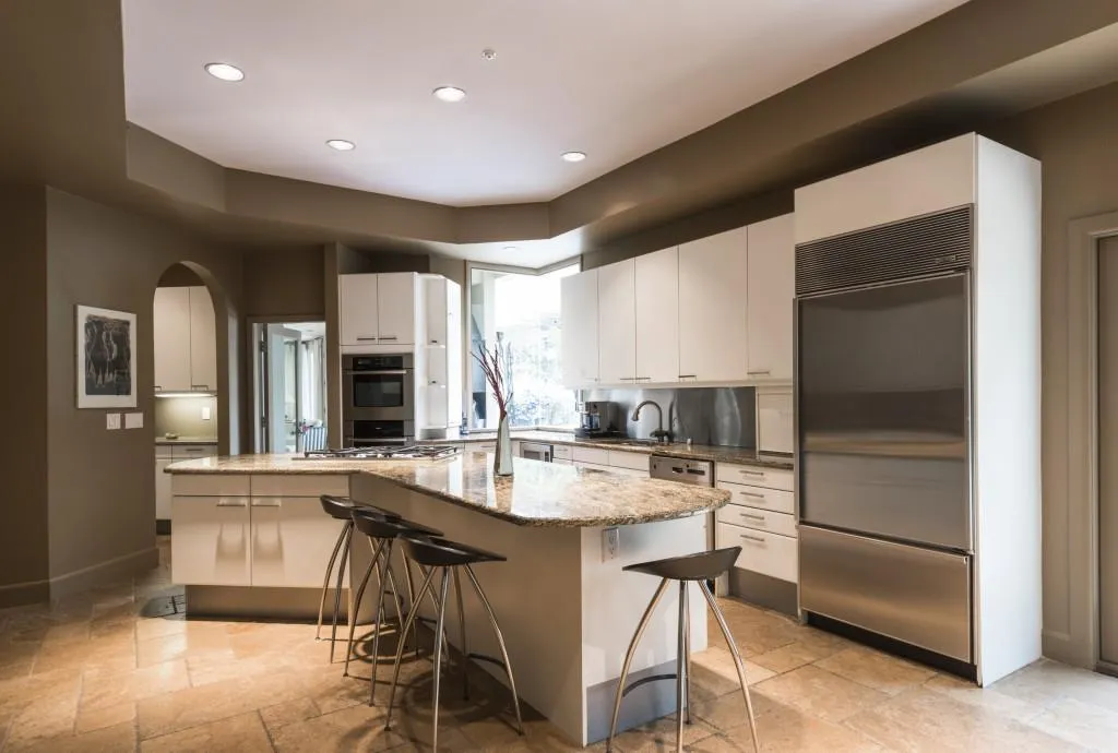 210 N Chambord Drive Nw, Atlanta, Georgia 30327, 6 Bedrooms Bedrooms, ,5 BathroomsBathrooms,Residential,Sold,210 N Chambord Drive Nw,5620394