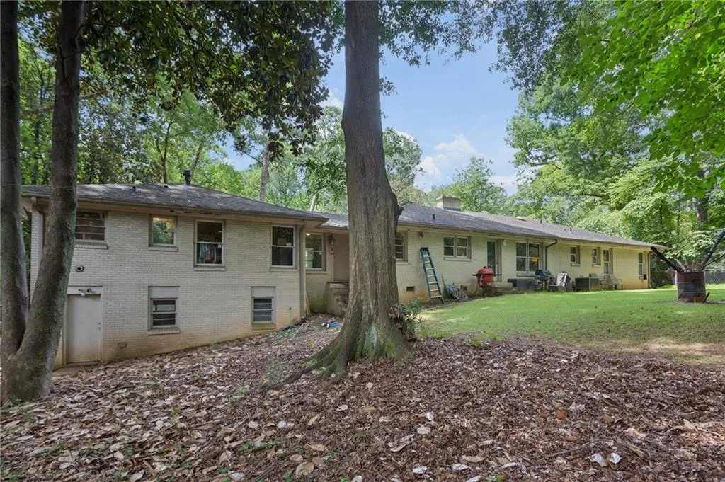 Atlanta, Georgia 30327, 4 Bedrooms Bedrooms, 0 ,3 BathroomsBathrooms,Land,For Sale,7811476