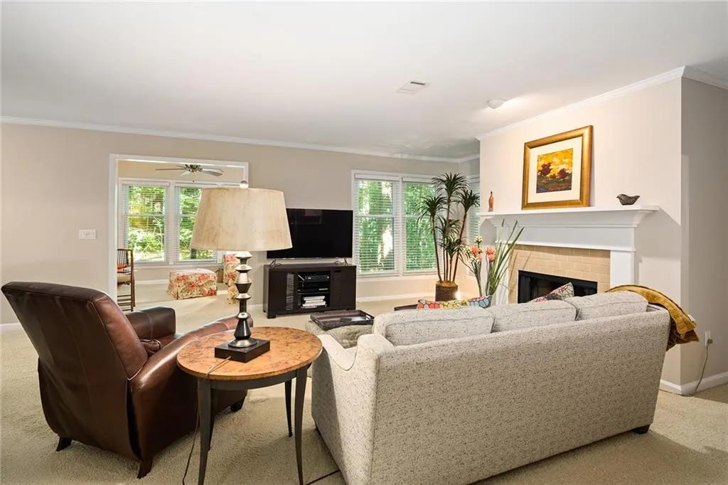 207 Bainbridge Drive, Sandy Springs, Georgia 30327, 2 Bedrooms Bedrooms, ,2 BathroomsBathrooms,Residential,Sold,207 Bainbridge Drive,6784716